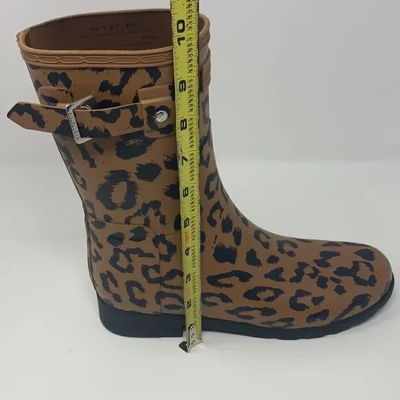 Hunter Refined Hybird Rain Boots
Size 9 - Picture 8 of 10